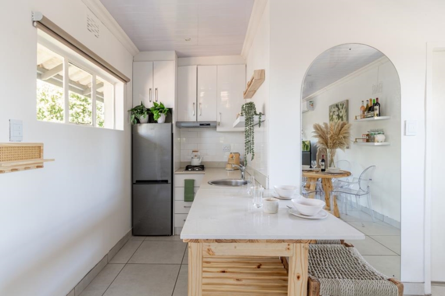 To Let 0 Bedroom Property for Rent in Green Point Western Cape